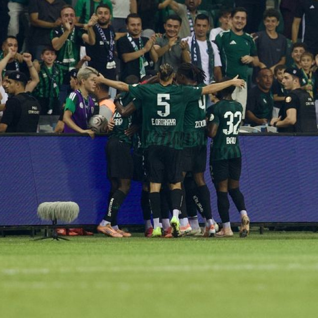 Kocaelispor, Amed'i 2 golle geçti