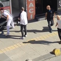İstanbul'da vahşet! Karısına kurşun yağdırdı!