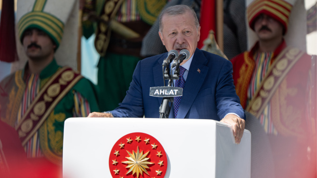 Cumhurbaşkanı Erdoğan'dan Ahlat'ta önemli mesajlar