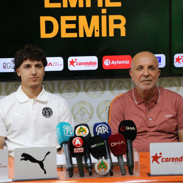 Emre Demir Alanyaspor'da!