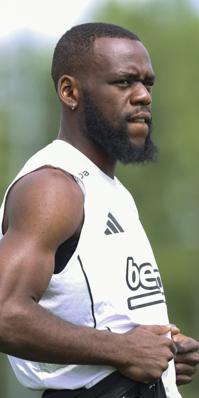 Beşiktaş Onana'nın sözleşmesini feshetti