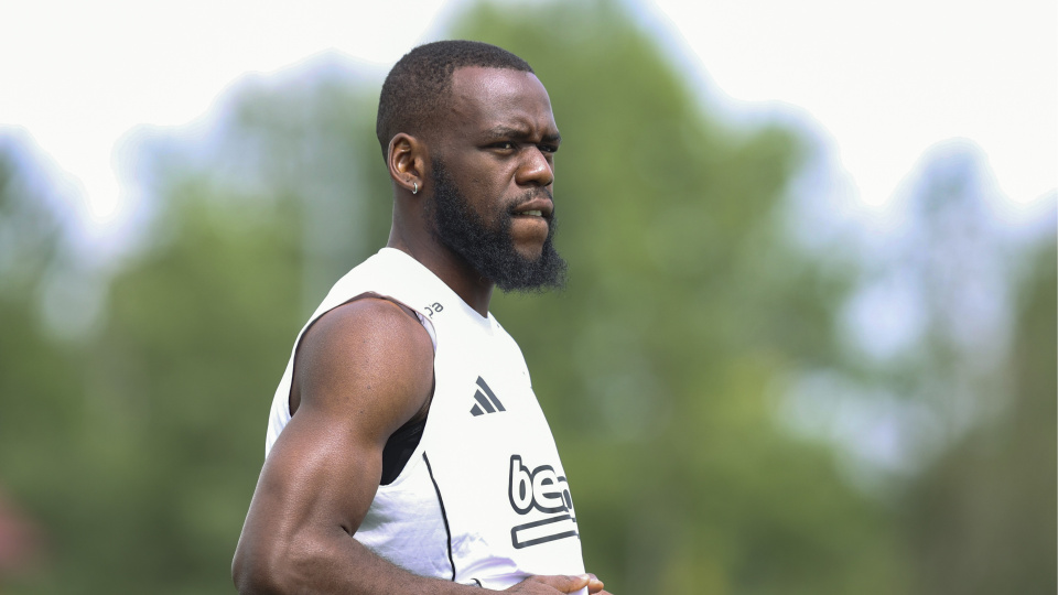 Beşiktaş Onana'nı sözleşmesini feshetti