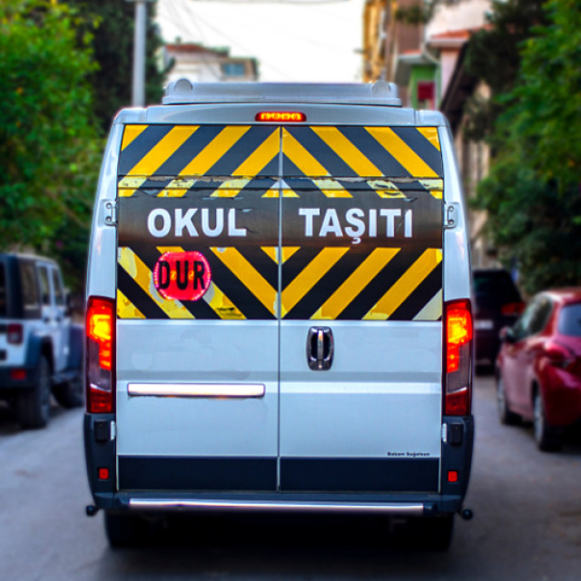 Velilere korsan okul servisi ve ücret uyarısı!