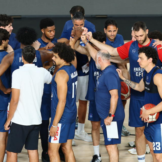 Anadolu Efes 2026–2027 sezonunu açtı!