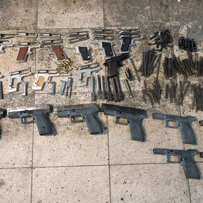 2 ilde silah operasyonu: 13 gözaltı