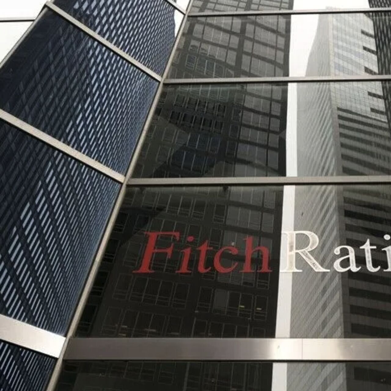 Fitch: Çin'de deflasyon riski bulunuyor