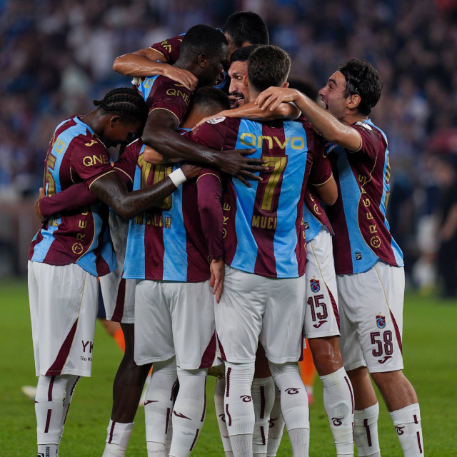 Trabzonspor, Macaristan'da tur için sahada