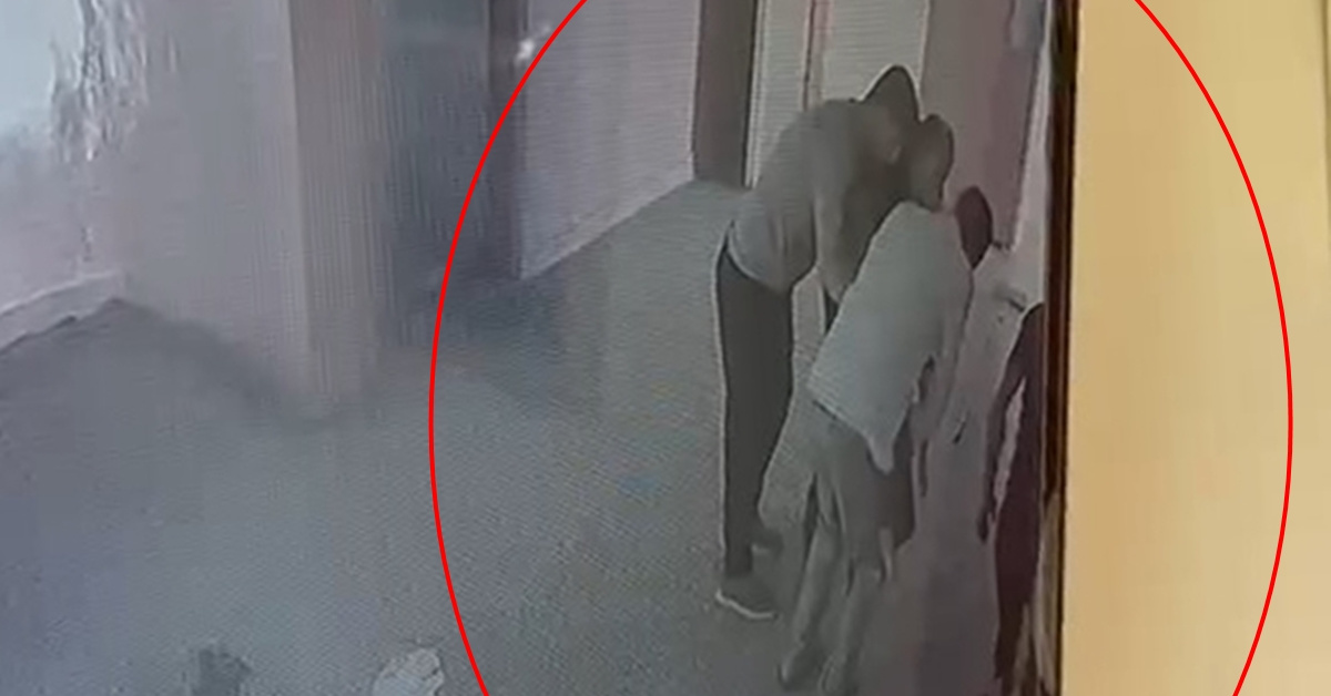 Nefes borusuna şeker kaçan çocuğu okul müdürü kurtardı