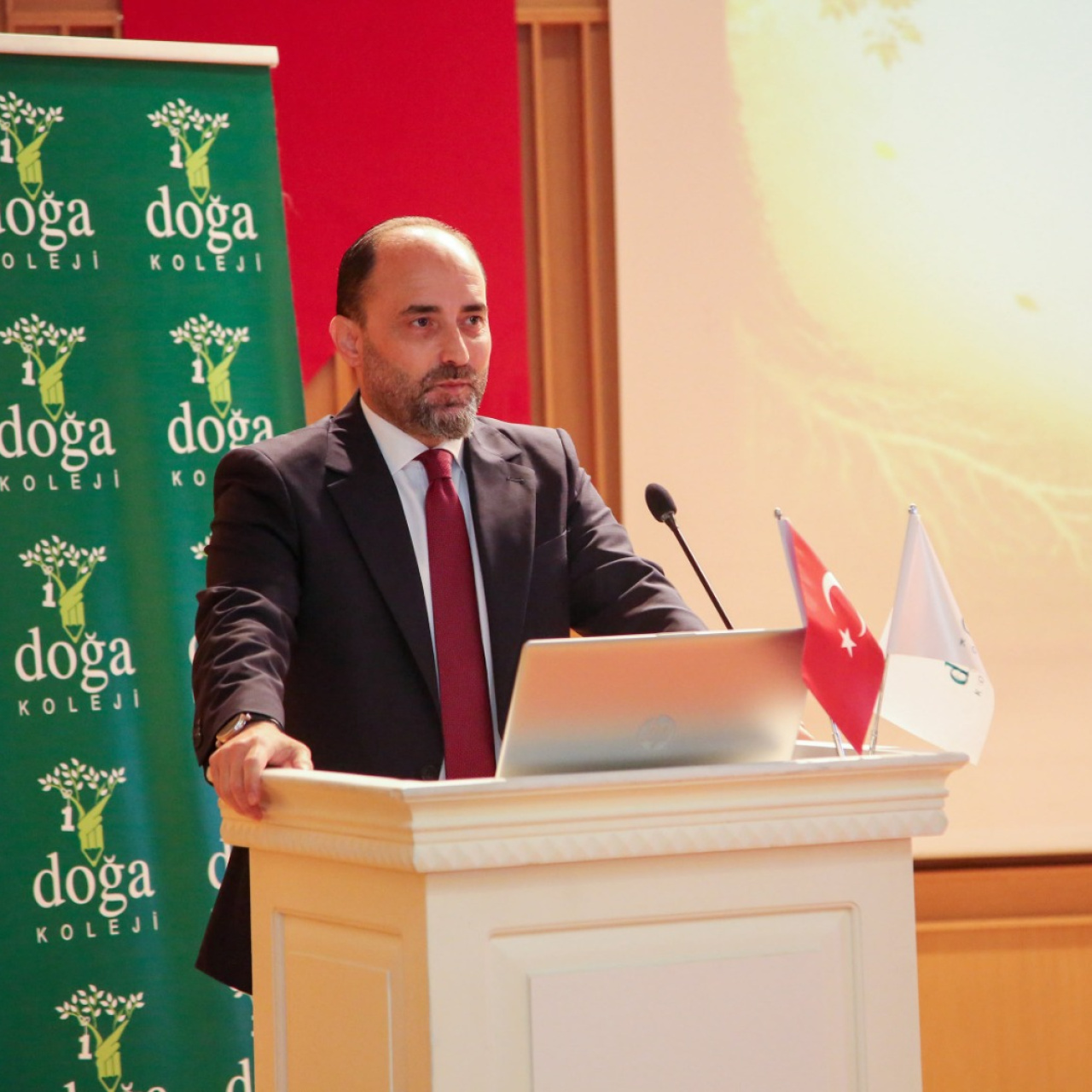Doğa Koleji, Üniversite Rektörlerine Başarı Ödülü: Mezunların İsimleri ve Programları Paylaşıldı