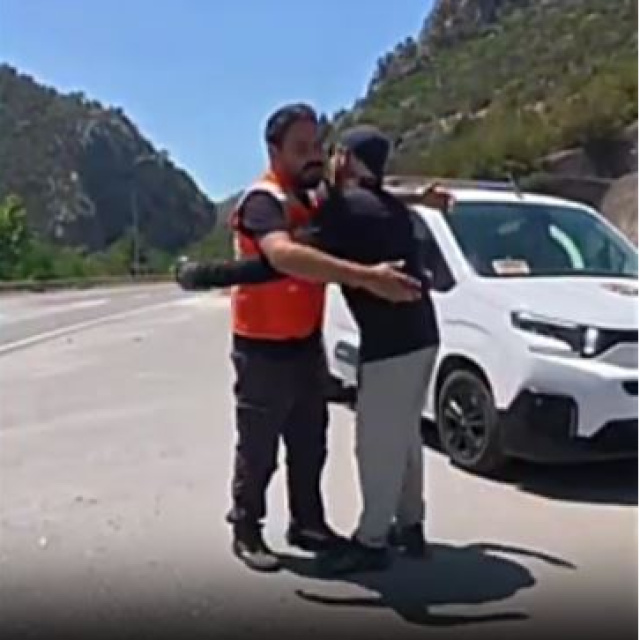 Kelimeler ayrı, gönül dili aynı
