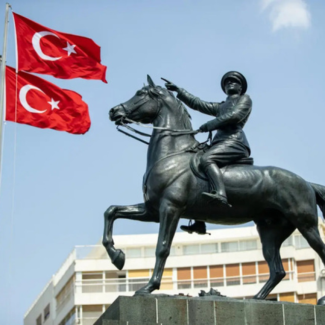 30 Ağustos resmi tatil mi?