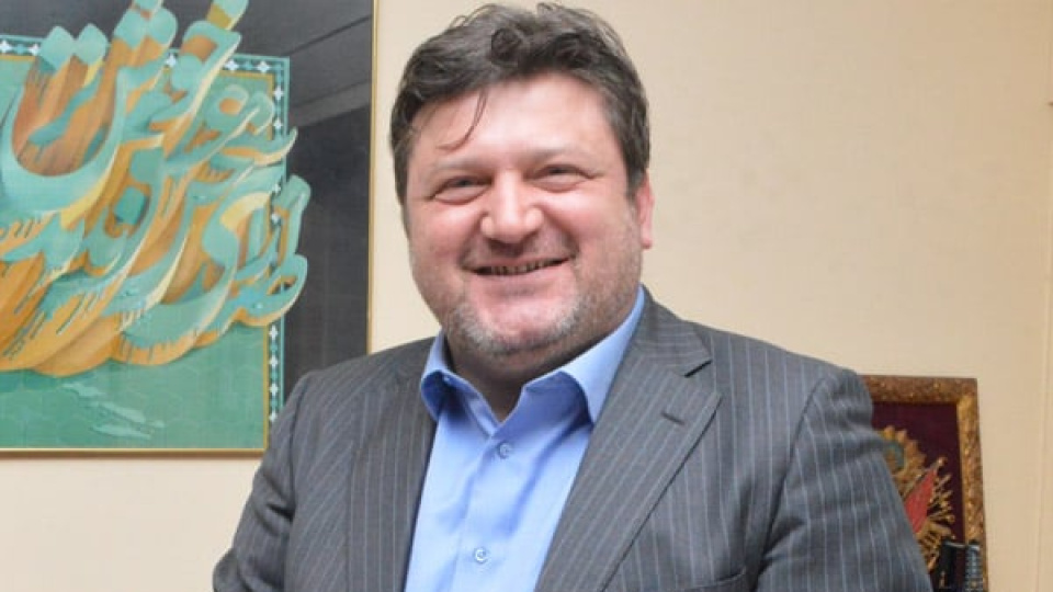 Eski Bakan Mehmet Ali Yılmaz'ın oğluna silahlı saldırı!