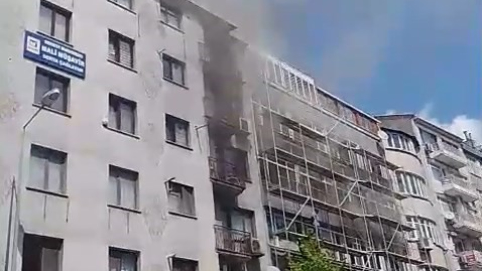 Yıkım sırasında yangın çıktı!
