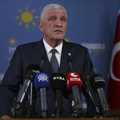 "Cumhuriyet'te birleştirmiş tek devlet"
