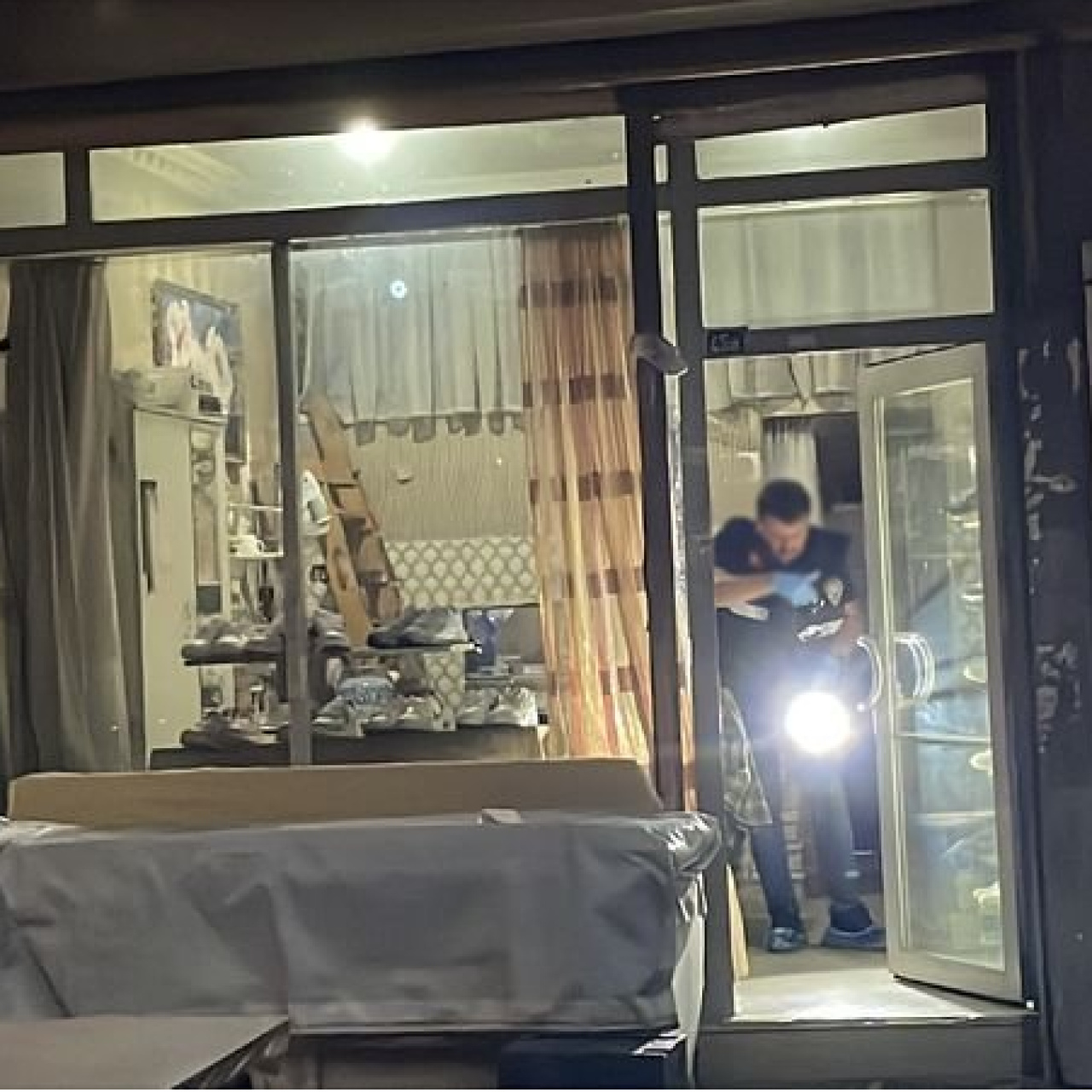 Ayakkabı dükkanında şüpheli ölüm haber görseli