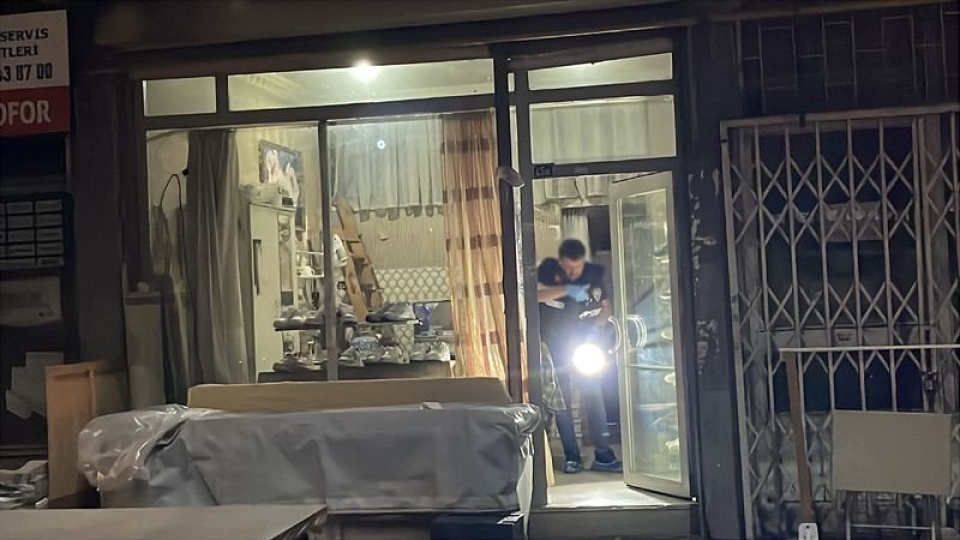 Ayakkabı dükkanında şüpheli ölüm