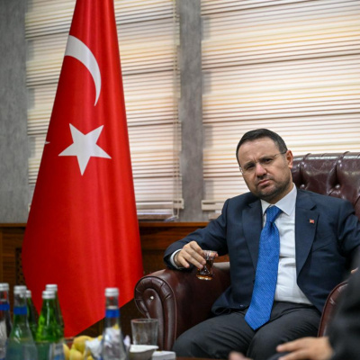 Akın Gürlek'ten önemli mesajlar!