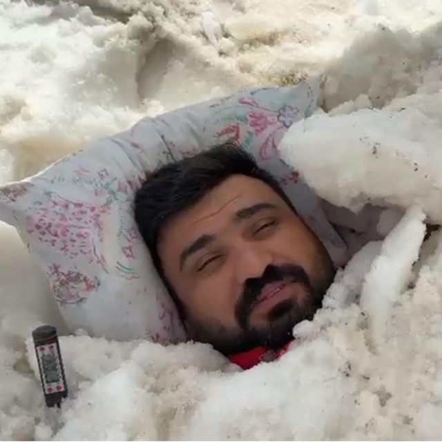 Yaz sıcağında kara gömüldü