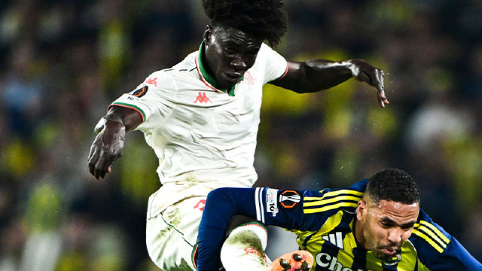 Oppong F.Bahçe için İstanbul'a geliyor!