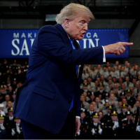 Trump kendini 'gelmiş geçmiş en iyi başkan' ilan etti