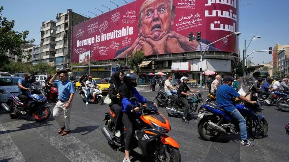 İran'dan Trump'a: Şizofren