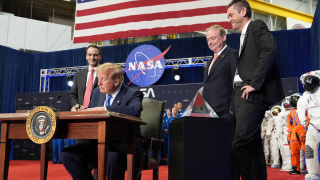 Trump'tan ABD Uzay Akademisi adımı