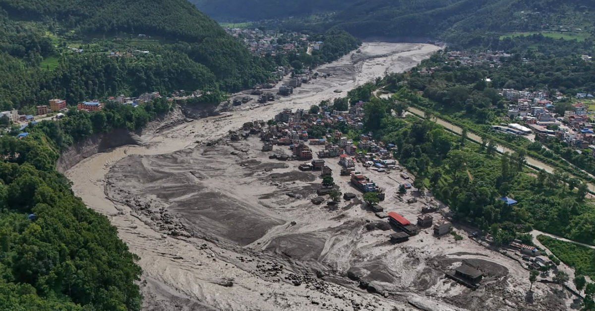 Nepal'de felaketin manzaraları