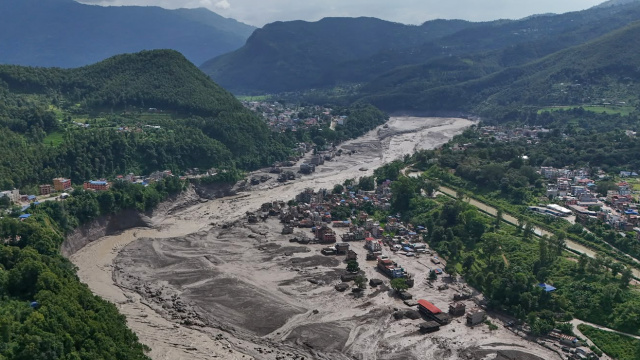 Nepal'de felaketin manzaraları