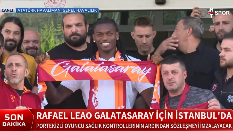 Rafael Leao, G.Saray için İstanbul'da!