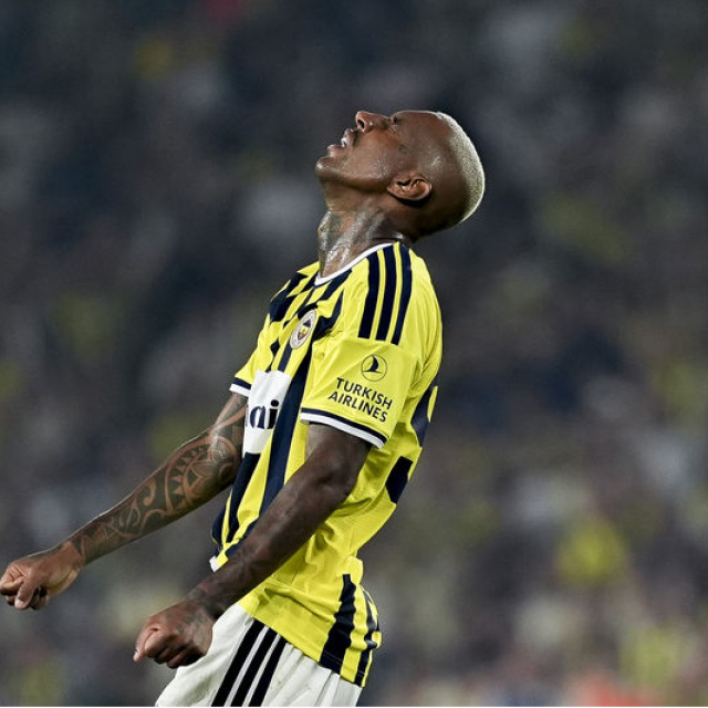 F.Bahçe'de Anderson Talisca şoku!