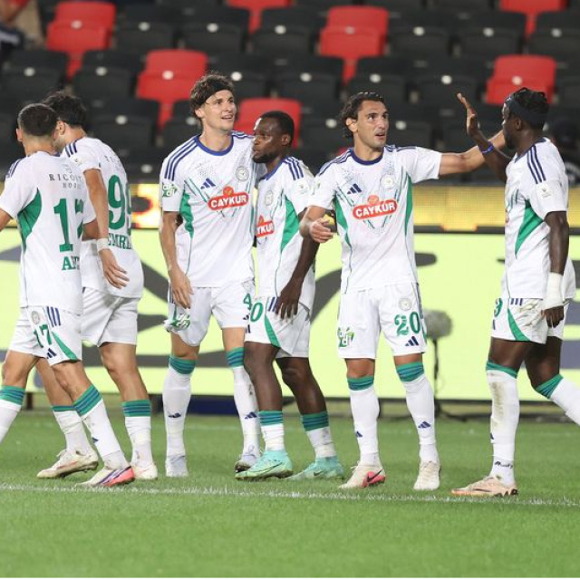 Çaykur Rizespor deplasmanda kazandı!