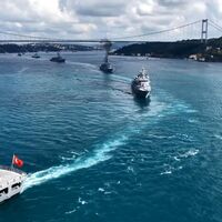 15 savaş gemisi İstanbul Boğazı'nda