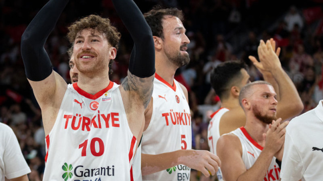 12 Dev Adam, 1067. maçına çıkıyor!