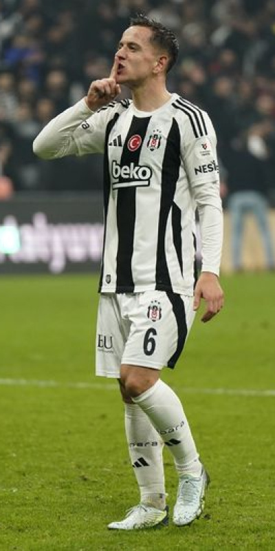 Beşiktaş, Amir ile yolları ayırdı