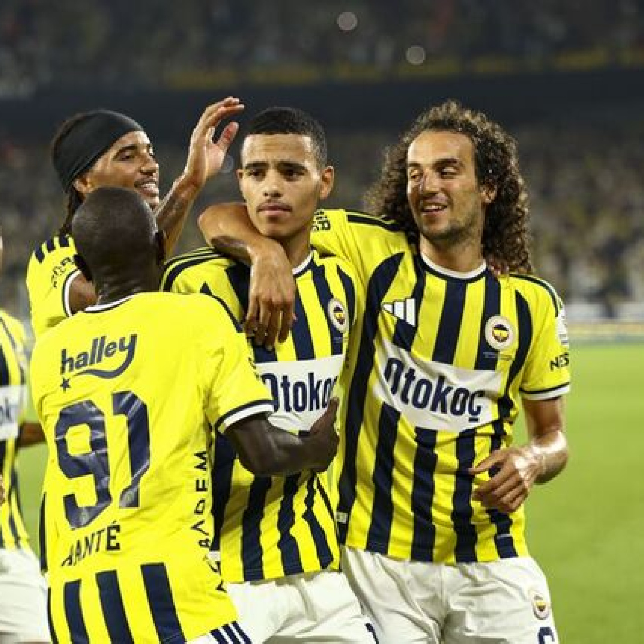 Samsunspor - Fenerbahçe maçı saat kaçta? haber görseli