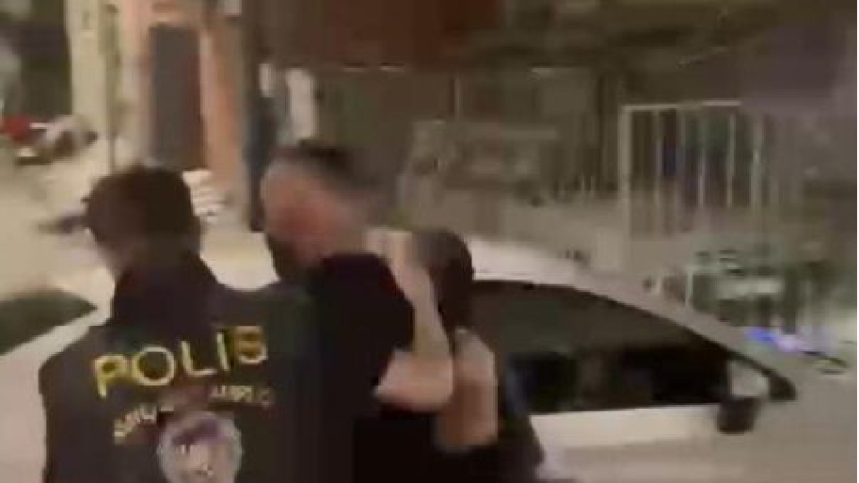 Müşterilerin görüntülerini kaydettiler! 3 tutuklama