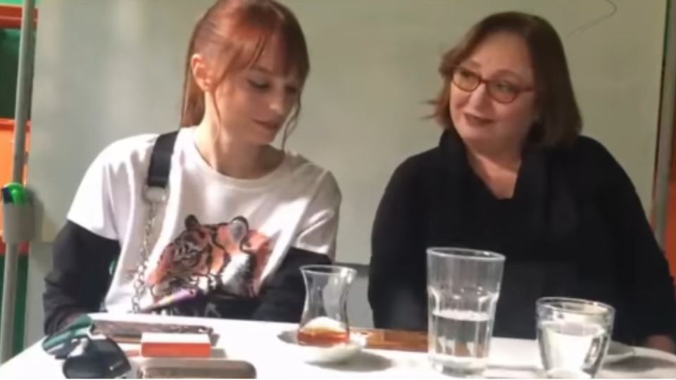 "Sanki yüzyıldır yalnız gibiyim"