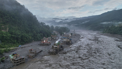 Nepal'de arama kurtarma çalışmaları sürüyor