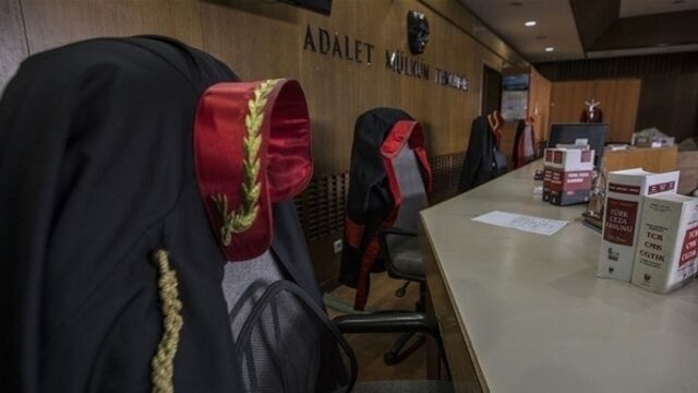 Adli tatil bitti mi?