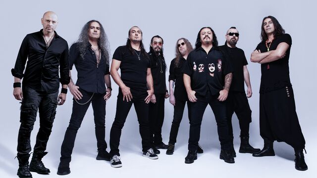 Pentagram grubu bölündü