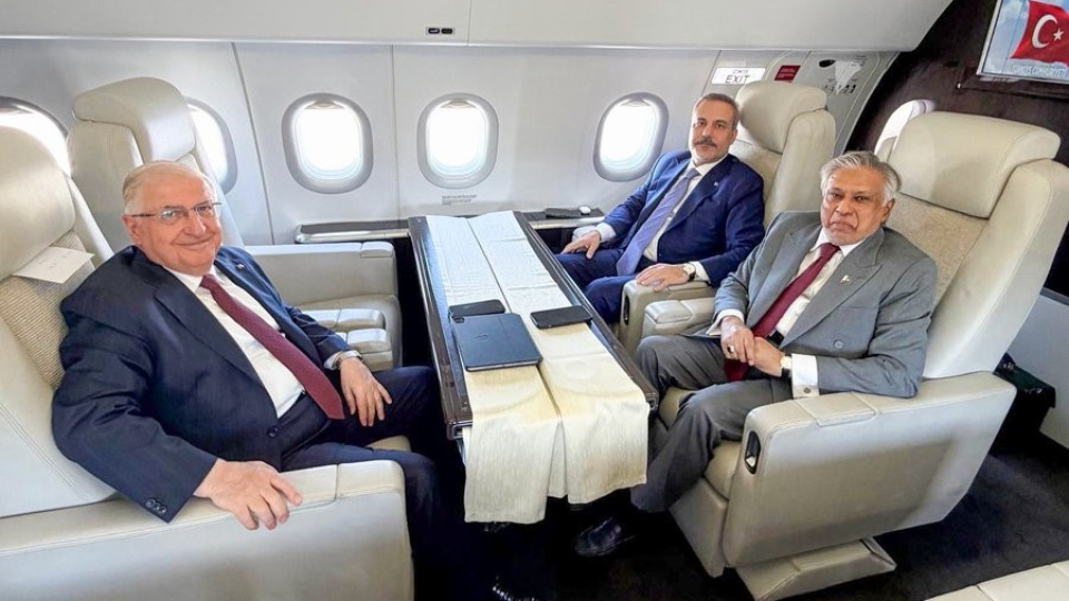 Fidan, Güler ve Dar Bişkek yolunda