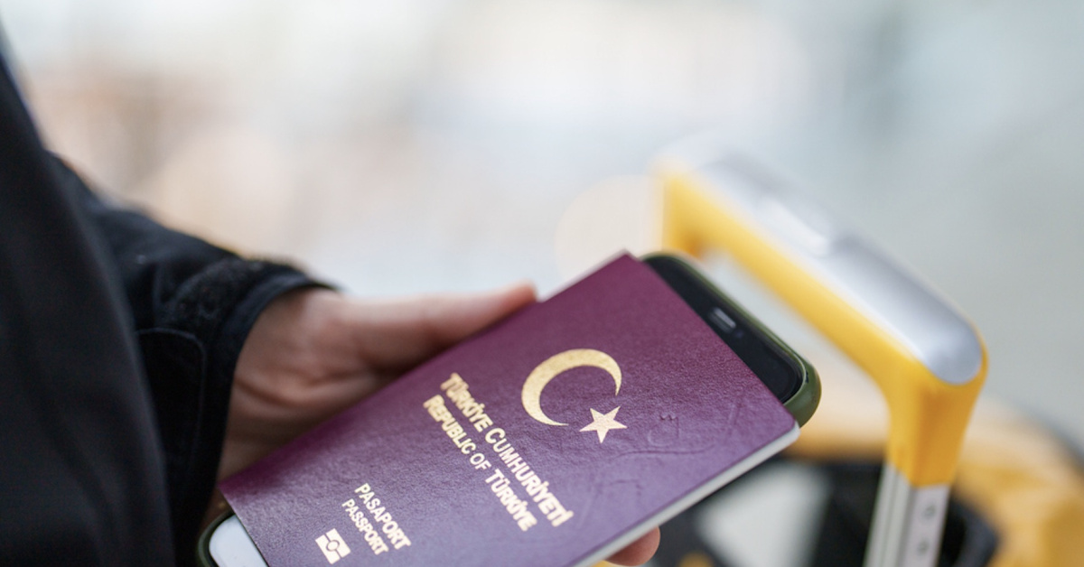 Pasaportu folyoya sarma alışkanlığı