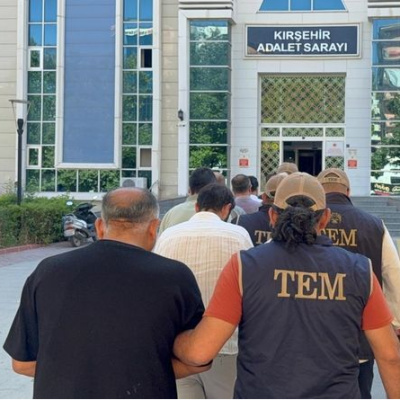 FETÖ'ye bilişim operasyonu: 10 gözaltı