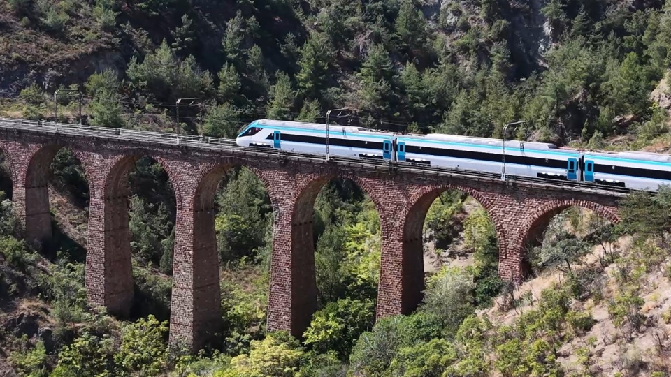 250 kilometre hıza ulaştı
