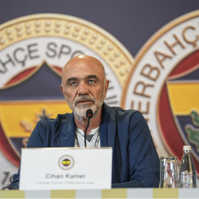 Fenerbahçe dört isim ile yollar ayrılıyor!
