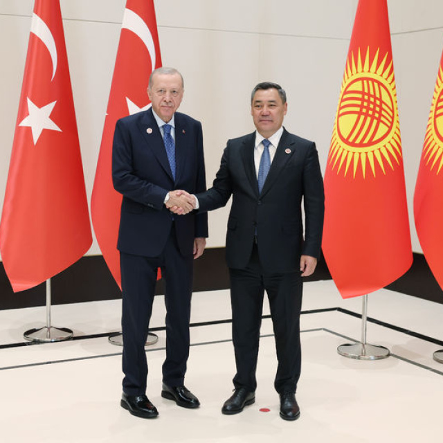 Cumhurbaşkanı Erdoğan'ın temasları sürüyor