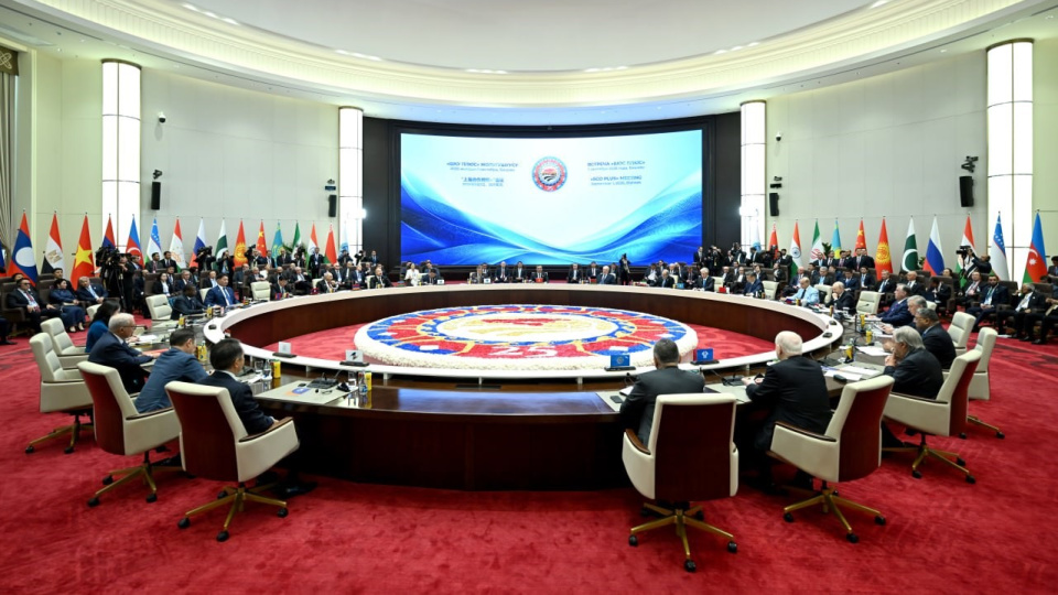 ŞİÖ Zirvesi'nde 28 belge imzalandı