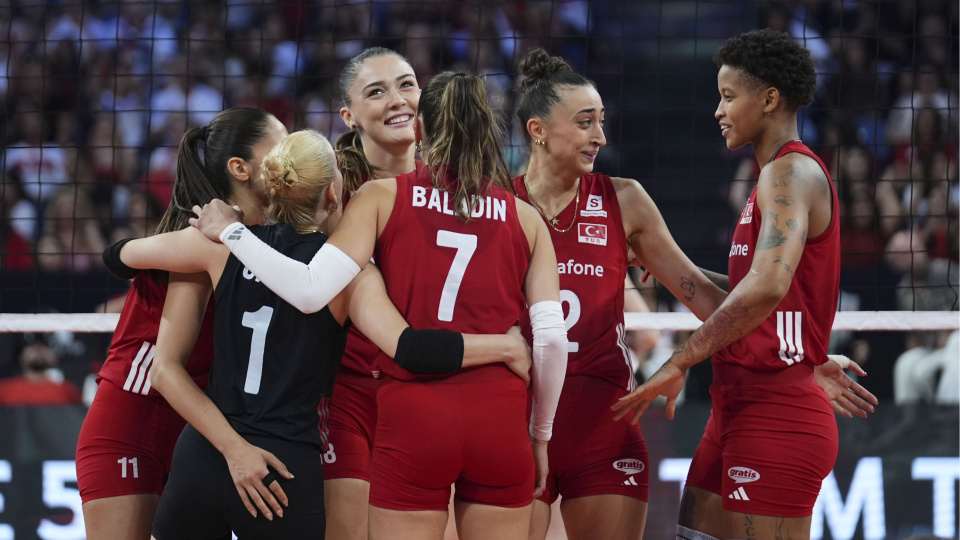 Filenin Sultanları çeyrek finalde!