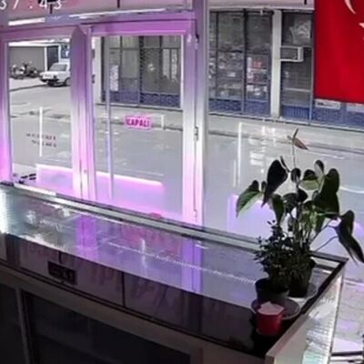 Hiç tanımadığı adamı bıçakladı, yakalanınca "Game Over" deyip teslim oldu