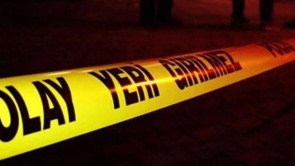 Dedesinin traktörünün altında can verdi